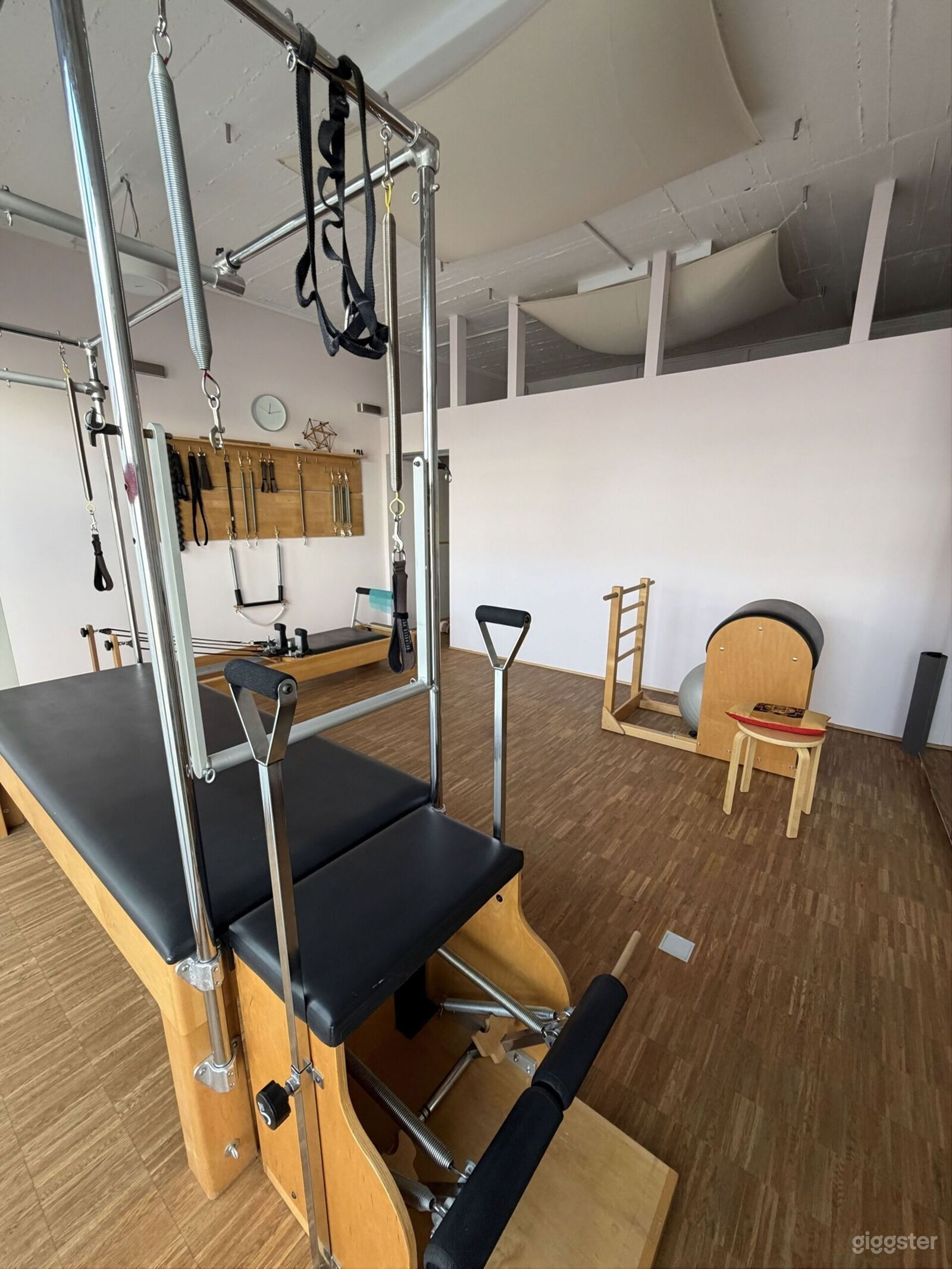 Gemütlicher Studio-Raum für Pilates Einzelstunden Foto 2