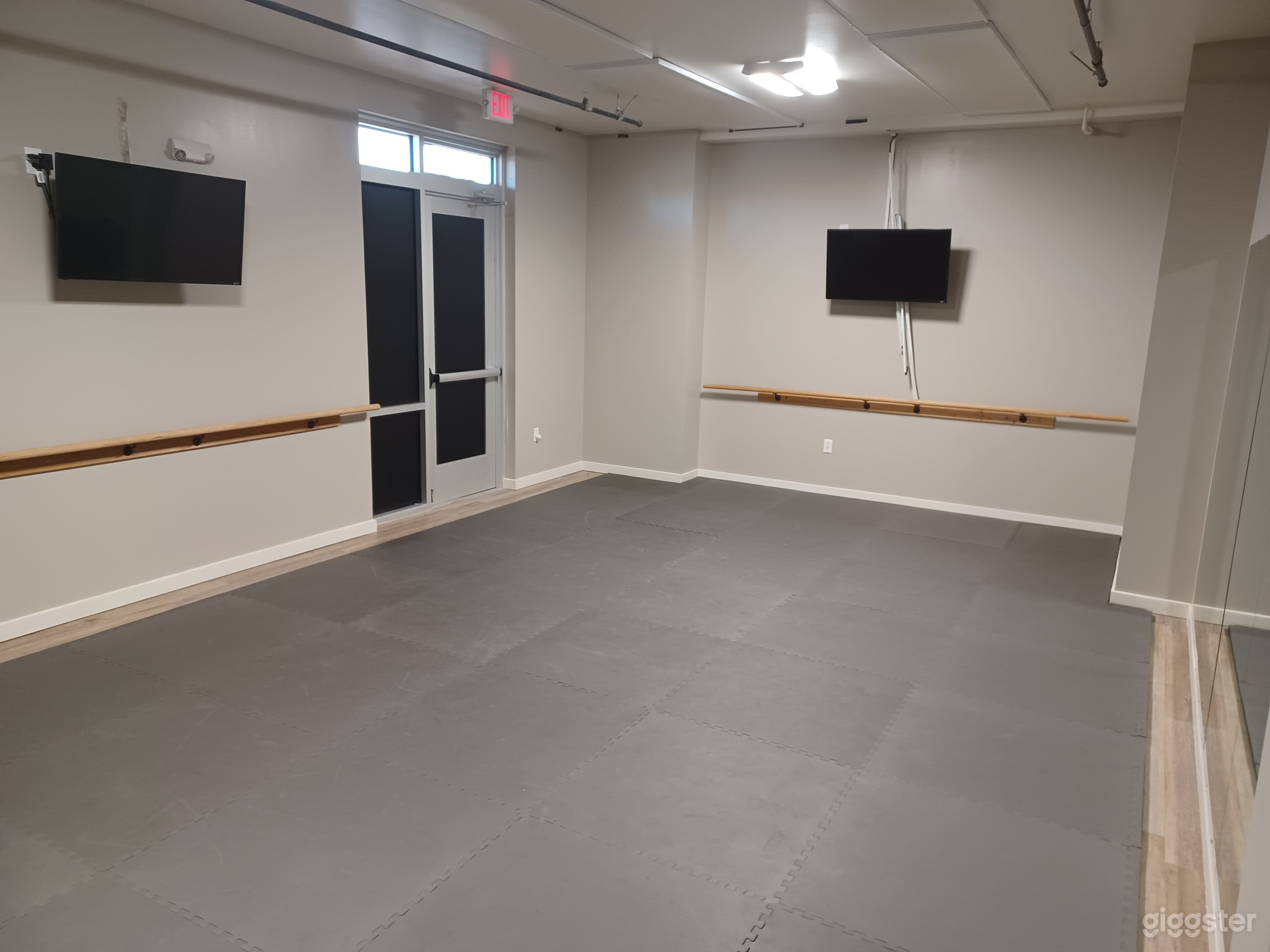 Dance, Barre, and Yoga Studio