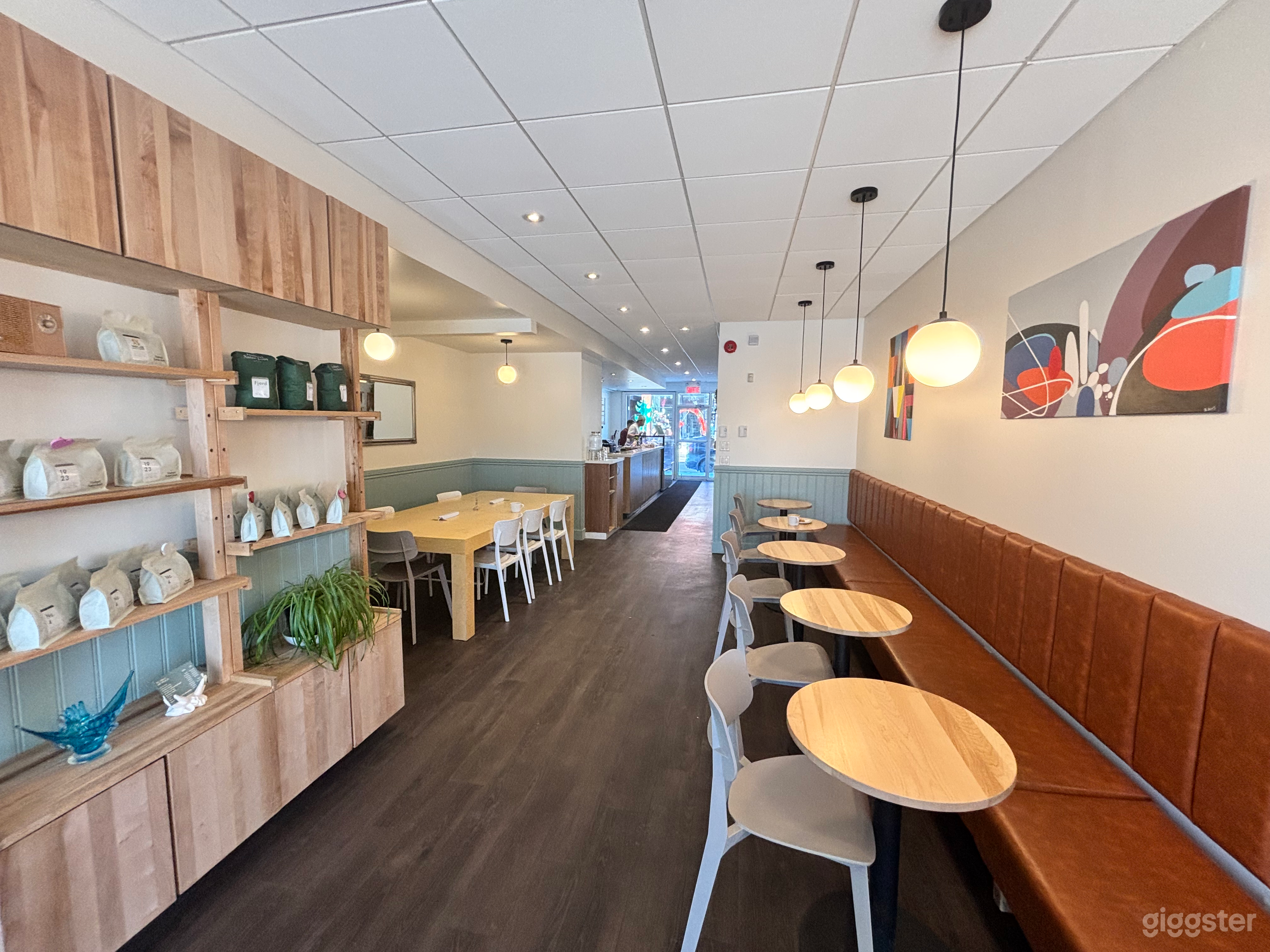 Cozy Riverside Event Space/Filming Location Photo 1