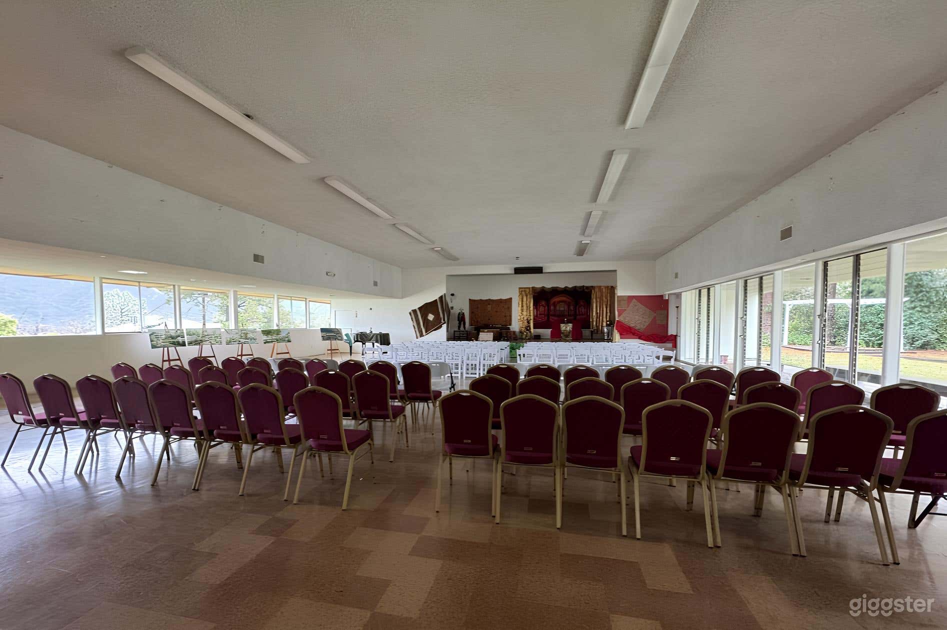 Spacious School Seminar Hall Photo 1