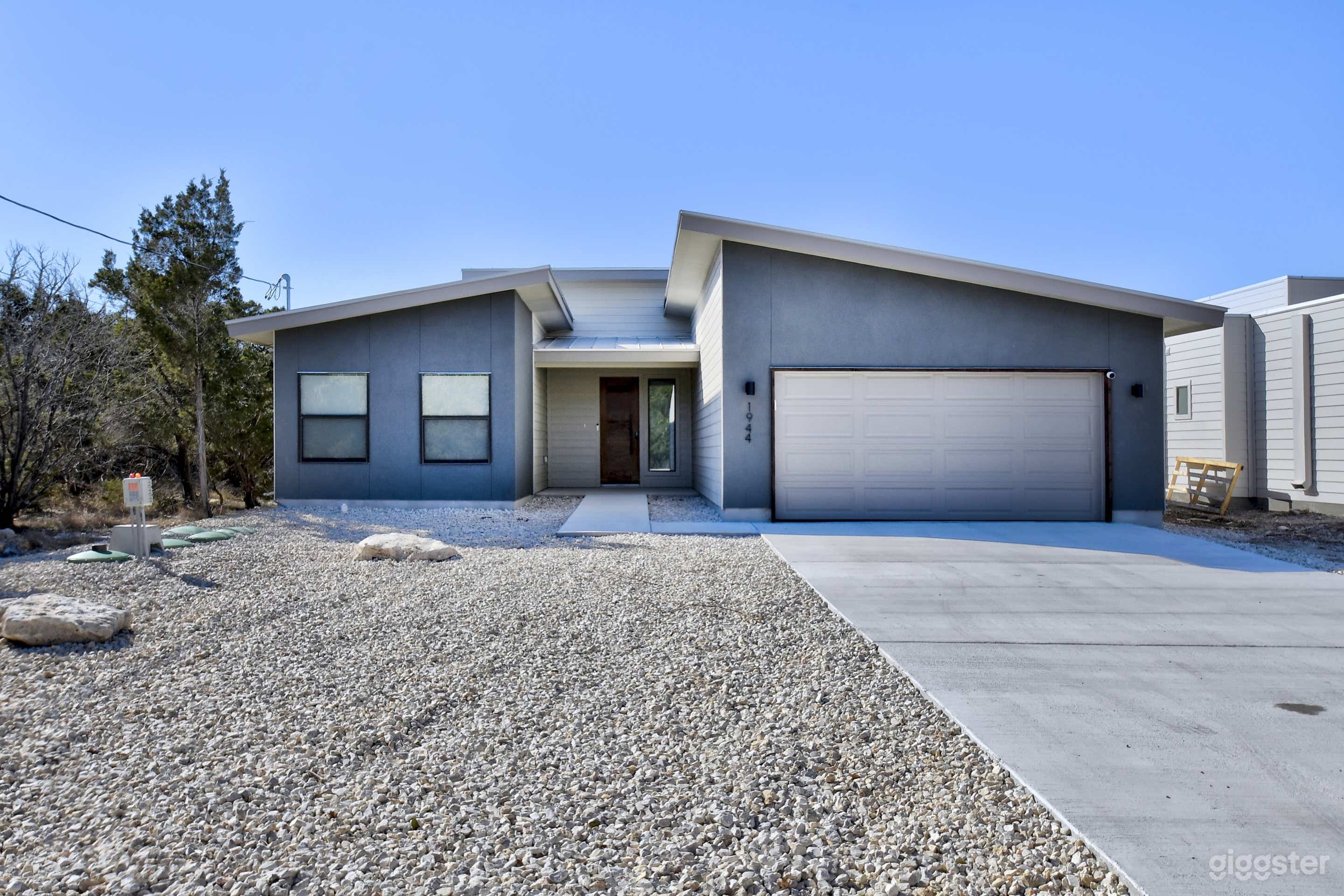 The Outlaw Hill Country House Photo 4