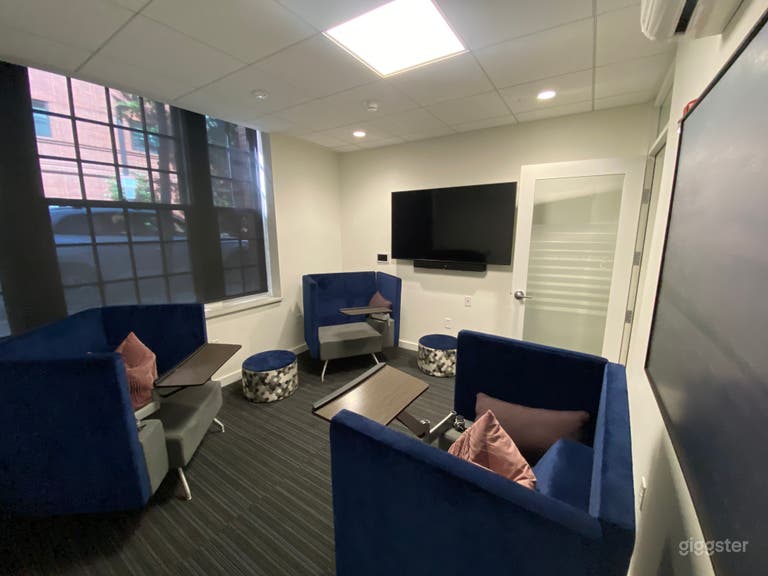  Modern Conference Room (C) in Boston 