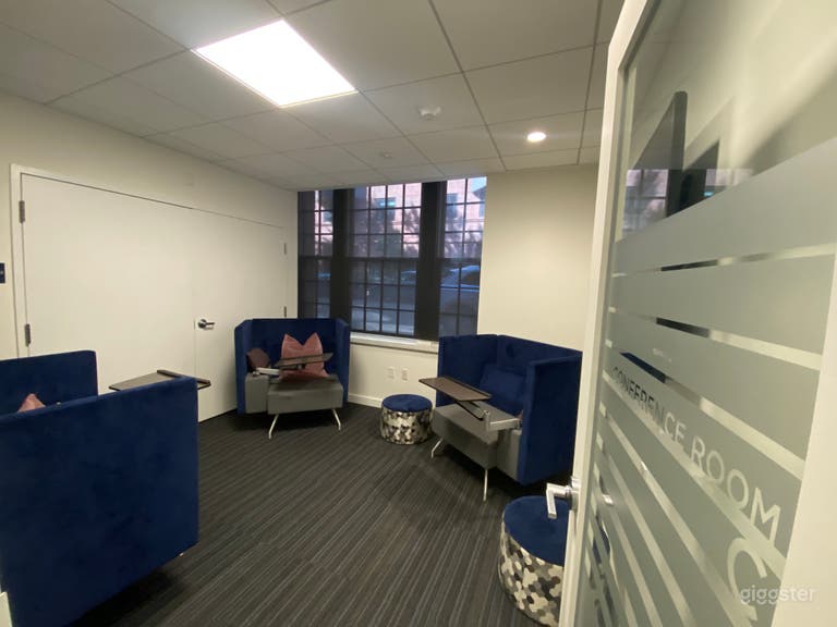  Modern Conference Room (C) in Boston 