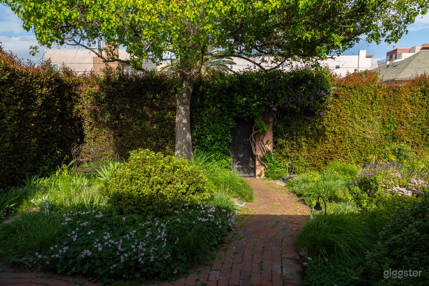 DREAM GARDEN HOUSE #146 Photo 4