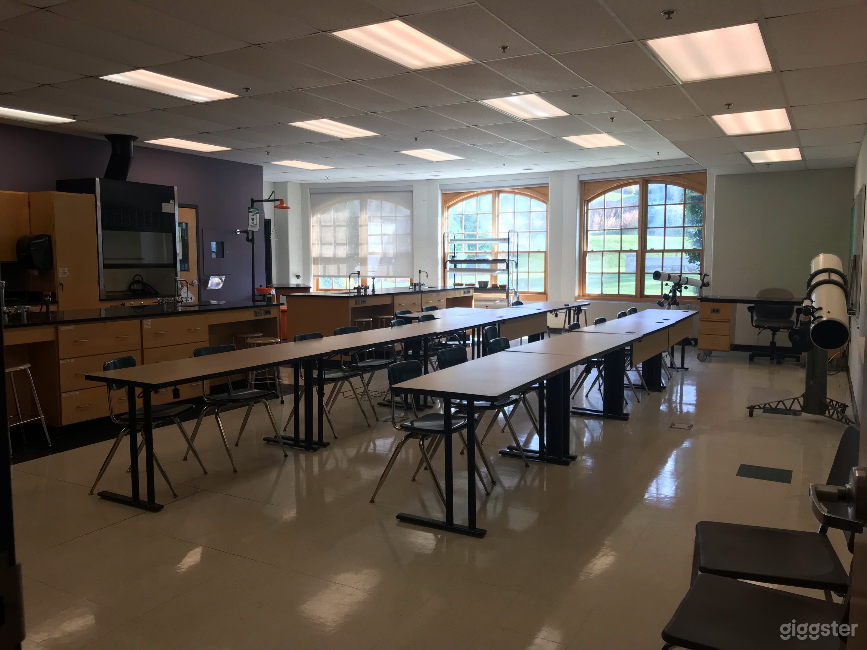 Modern Science Laboratory for Film & Photoshoots Photo 1