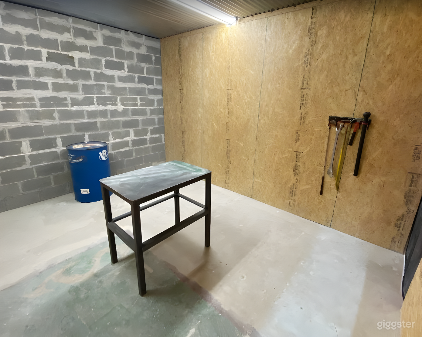 Escape, Smash &amp; Play in Newman (Buyout) Photo 3