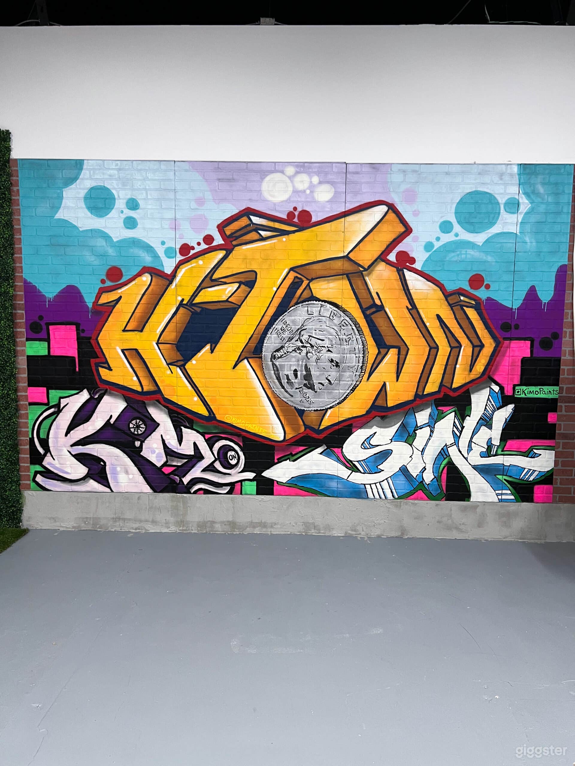 Multi-Themed Studio in North Houston - AVS 2 Photo 4