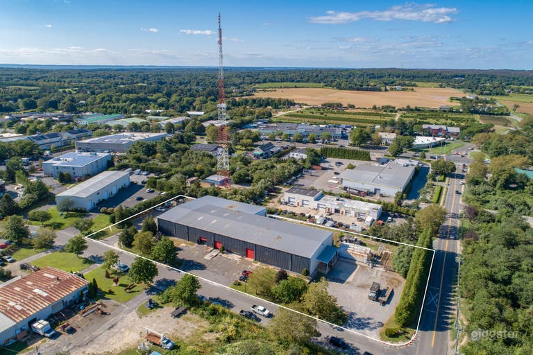  4000 SF of Storage or Cold Storage (Freezing) 