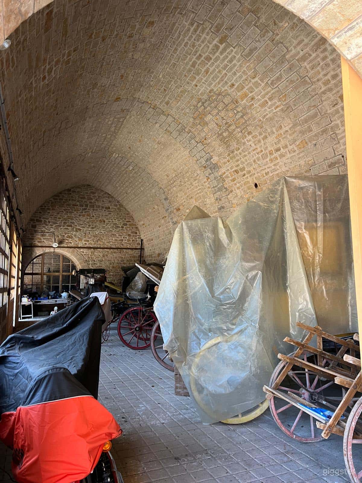 Photo de Historic Mansion Stables 4