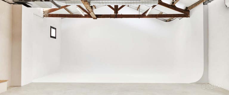  Warm and Designer Space 
