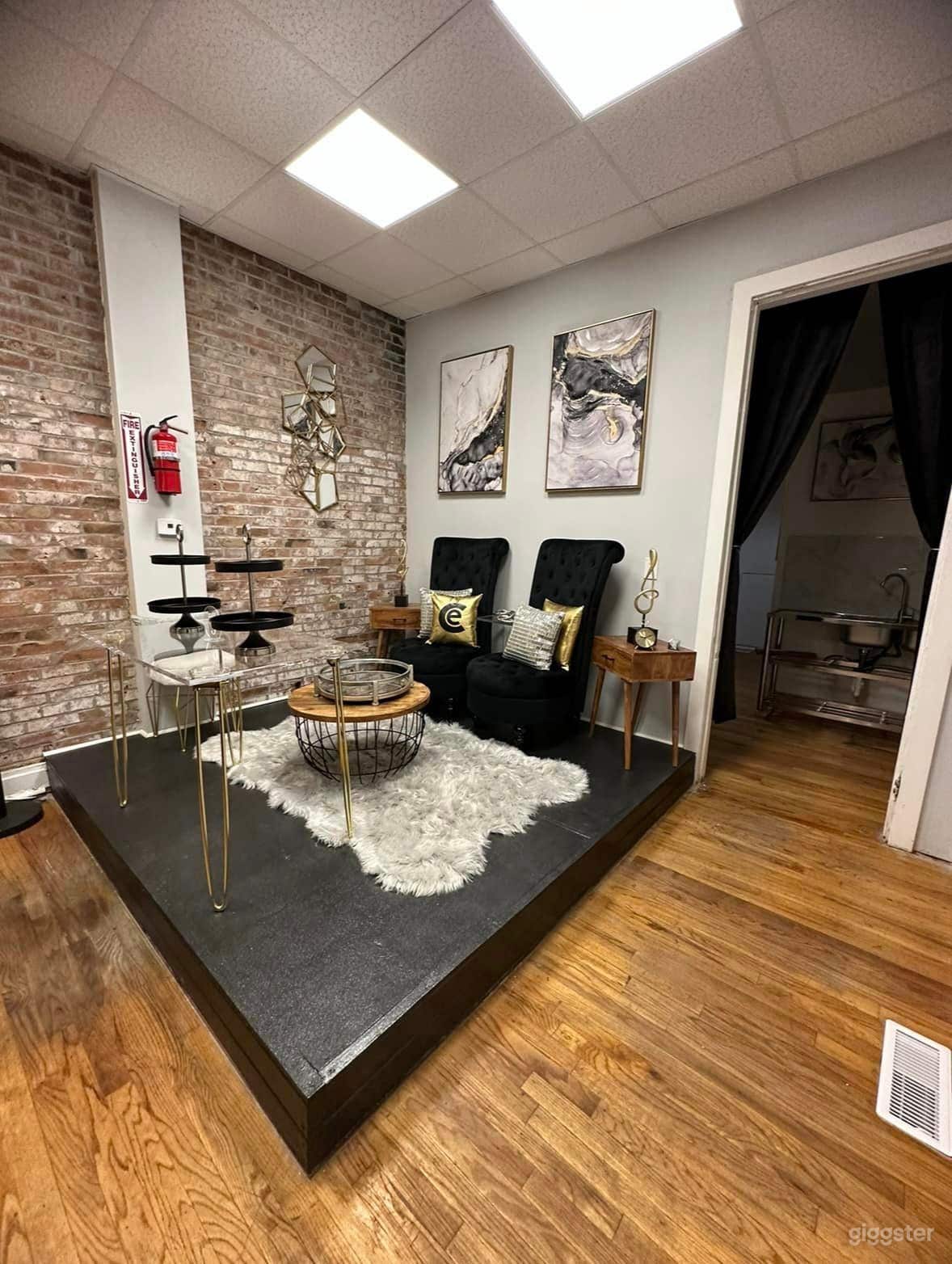 Exceptional Loft Space For Various Events  Photo 3