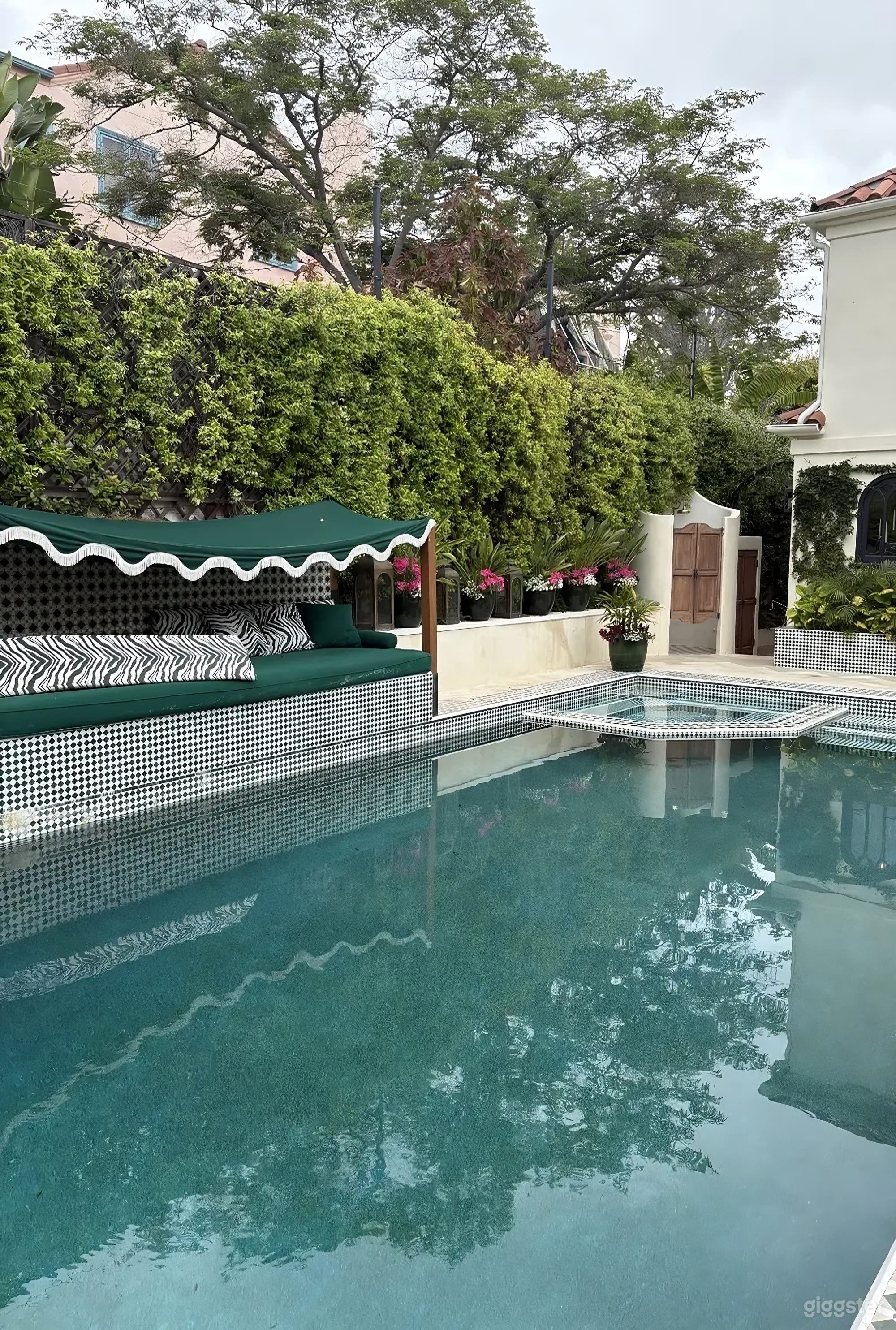 VINTAGE SPANISH OUTDOOR POOL Photo 4