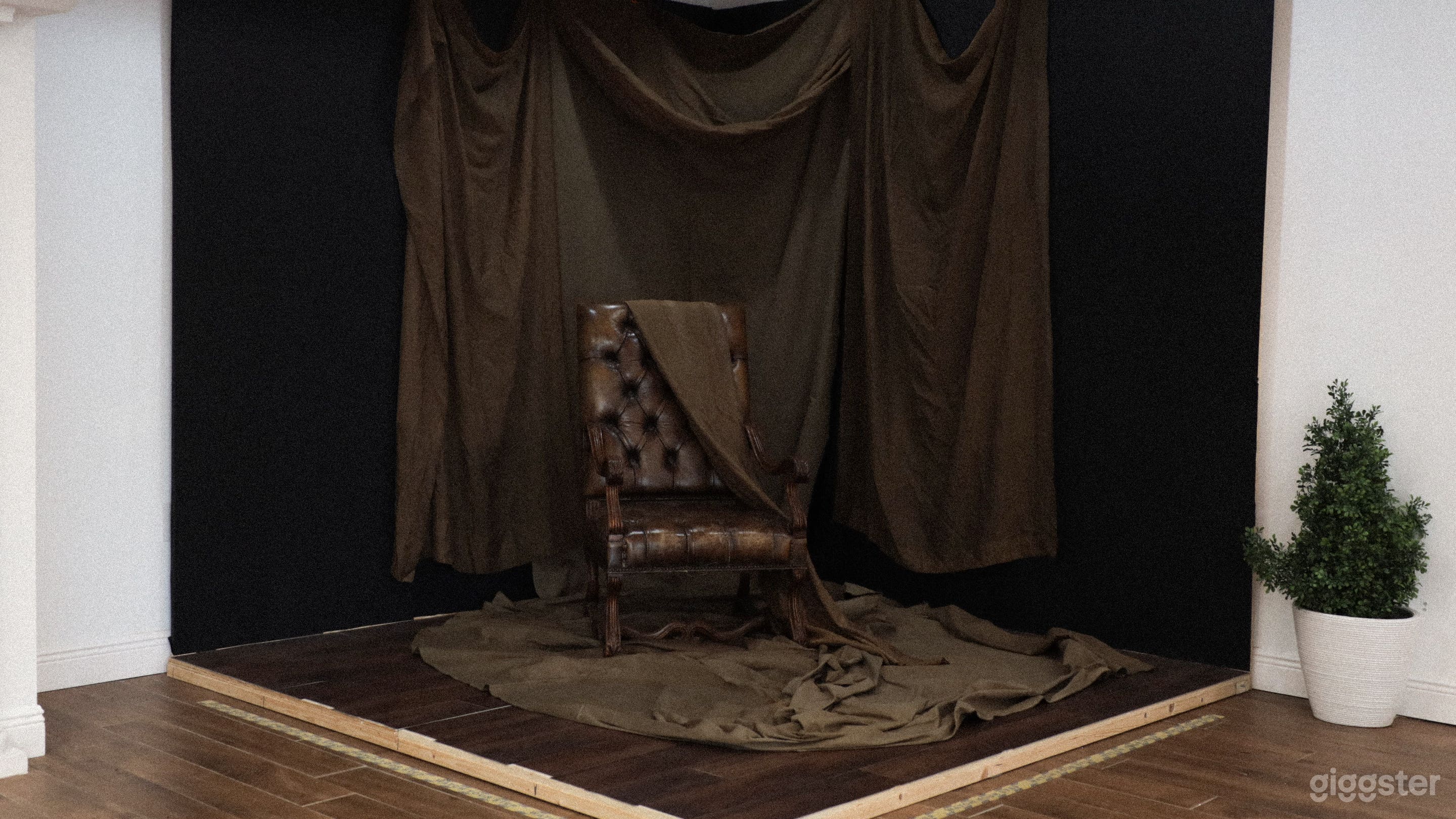 Multipurpose Photography Studio Photo 4