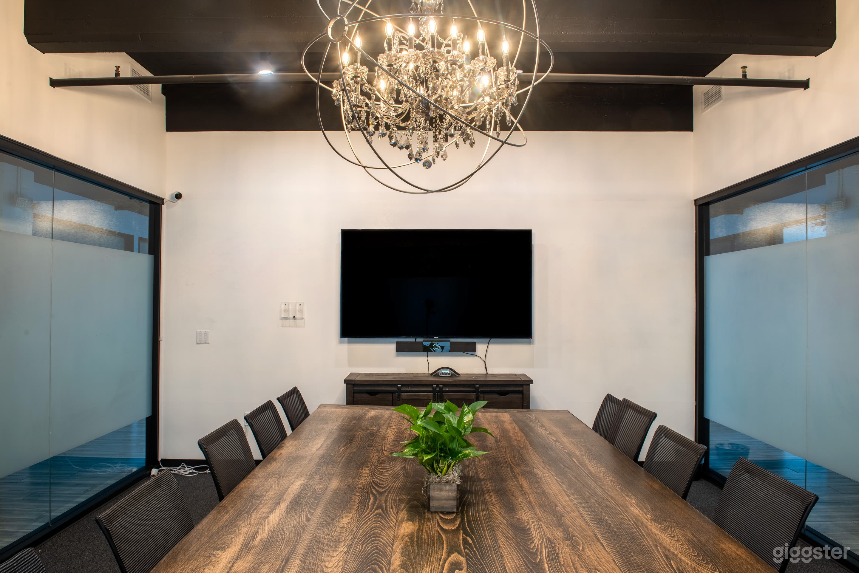 Pasadena Meeting Room - The Colorado Room Photo 1