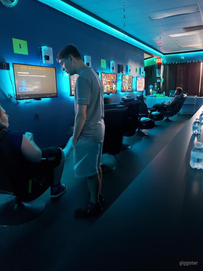  Video Arcade Center w/ Neon Lights 