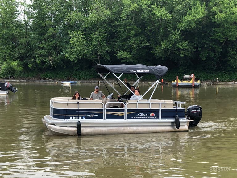  Pontoon-Boot für 8 Personen 