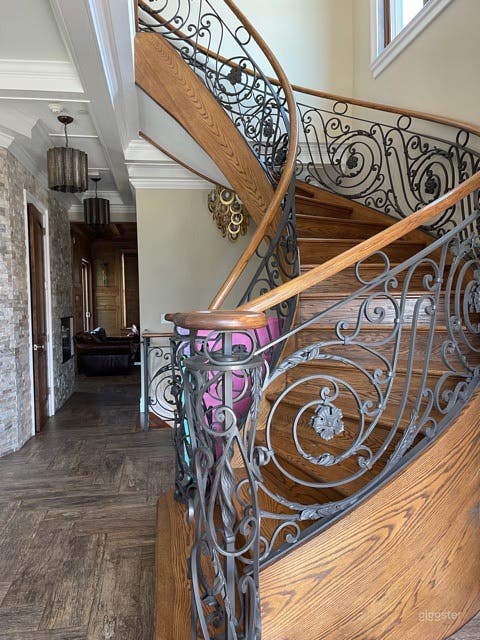 Luxury Family Home Photo 4