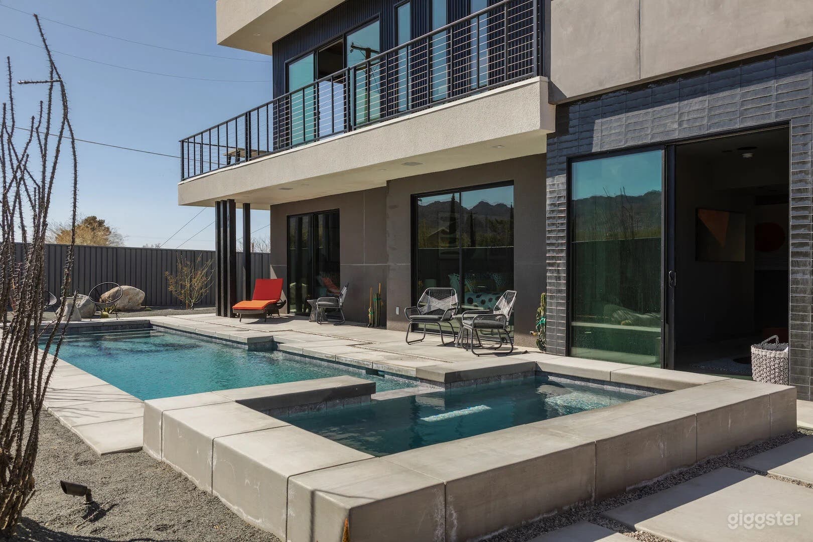 Zenith Minimalist Pool Photo 3