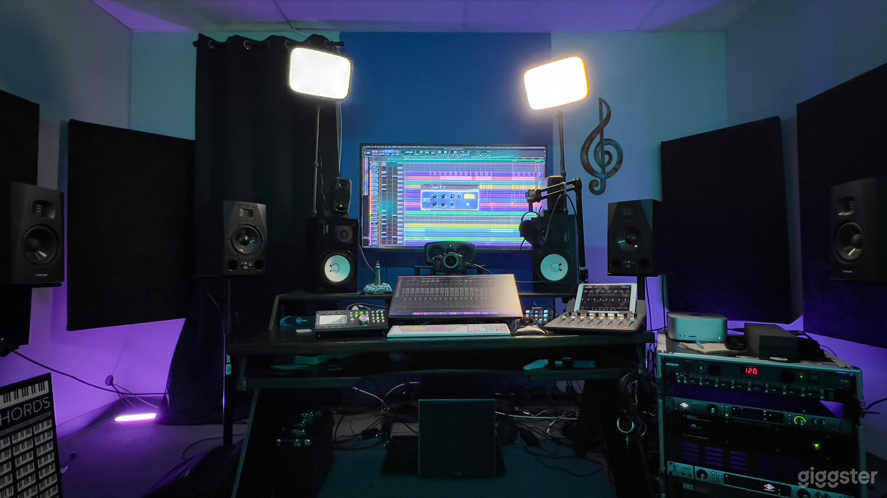 Professional Recording Studio Near Airport Photo 2