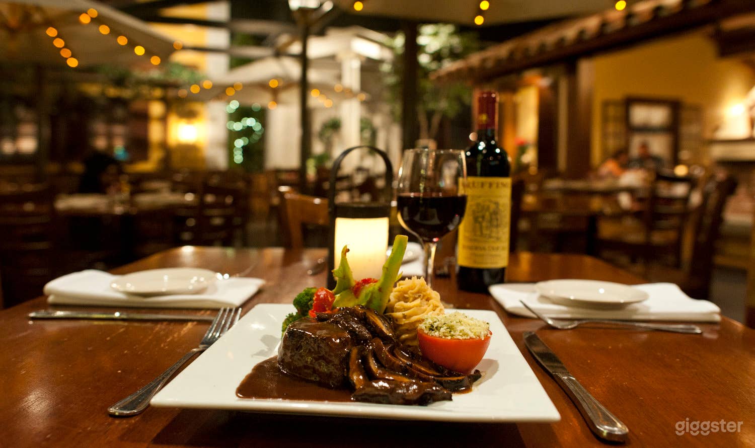 Italian Restaurant Bistro Venue in College Station Photo 3