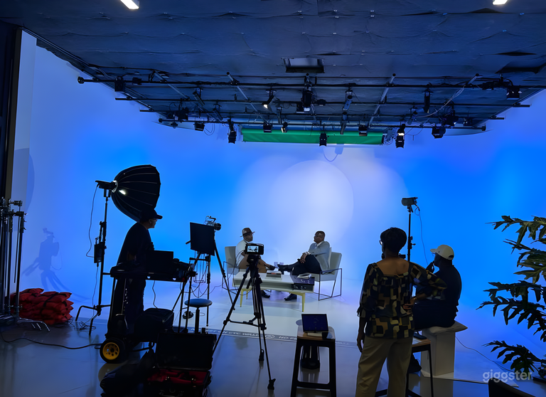  Chic North Dallas Podcast Studio w/ Uplight 