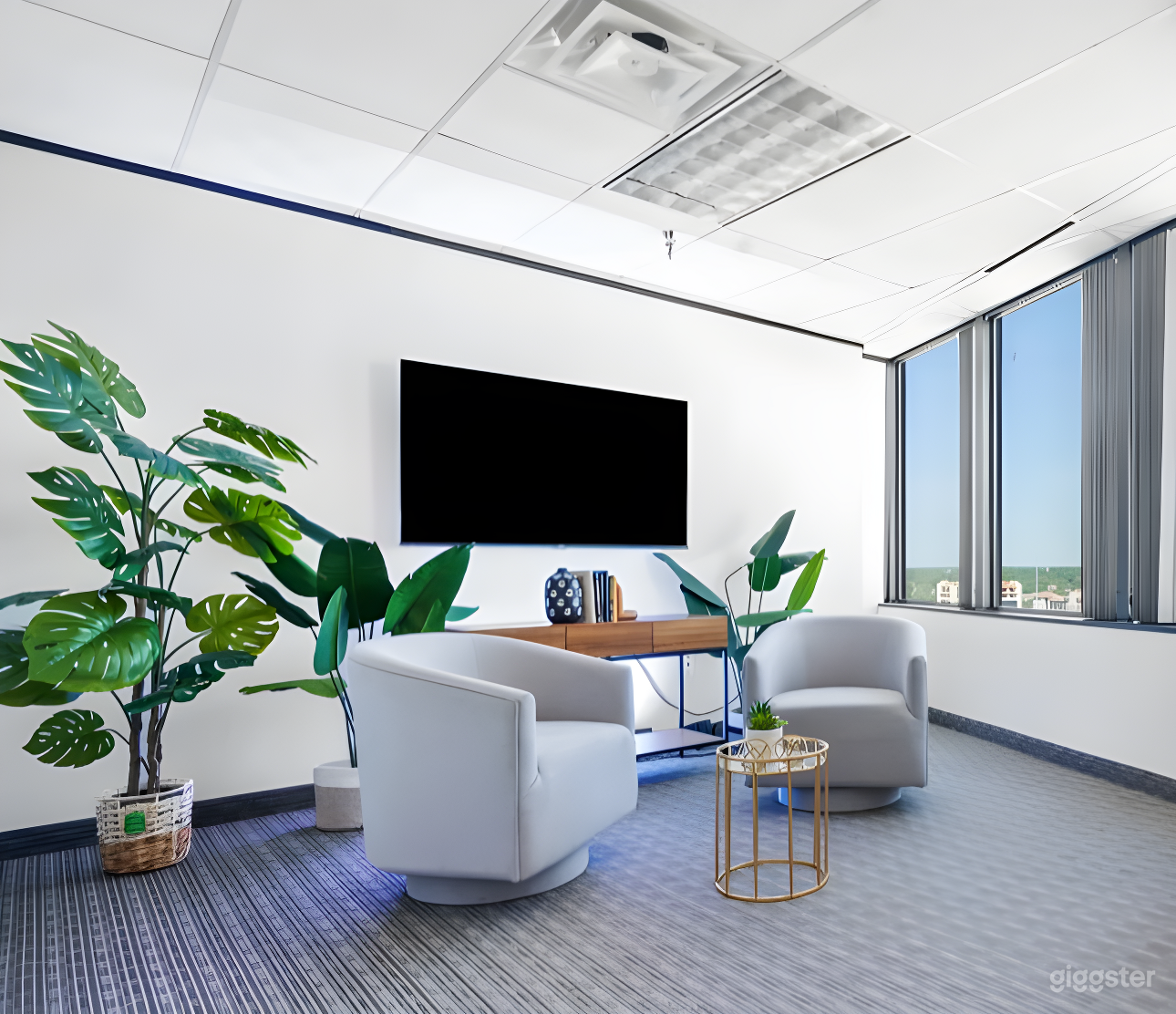 Chic North Dallas Podcast Studio w/ Uplight Photo 2