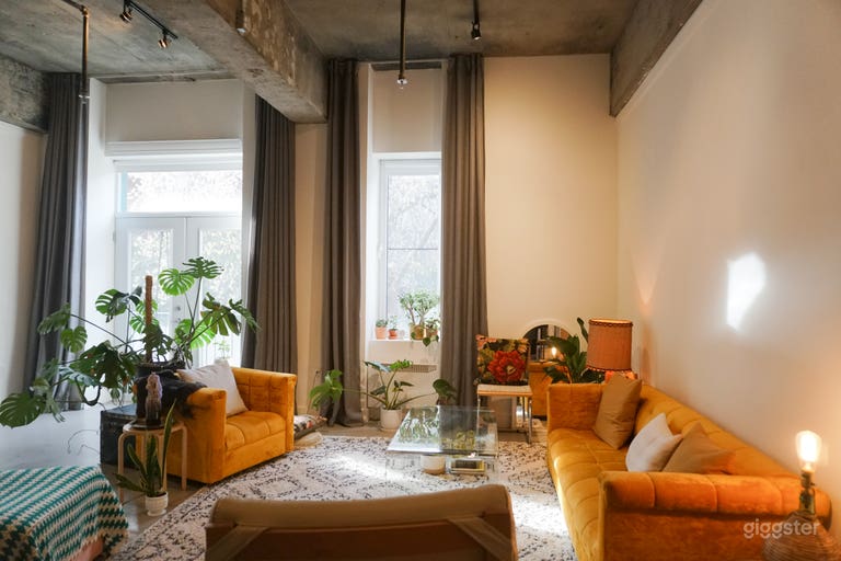  The Happy Yellow Loft | Creative Conversations and Dining 