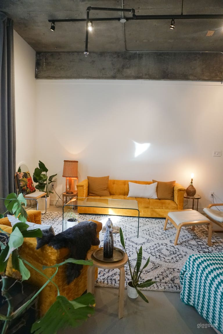  The Happy Yellow Loft | Creative Conversations and Dining 