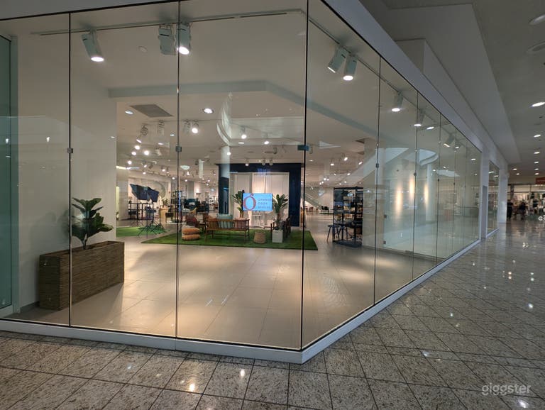  3 Person Meeting Room 