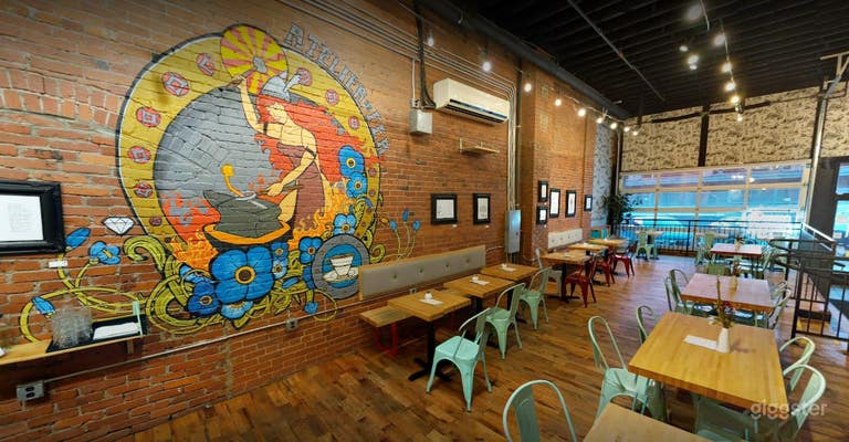  Classy Café with Exposed Brick in Pittsburgh 