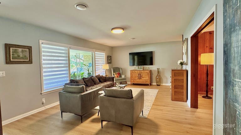  Sprawling Mid Century Home - Pool and Hot Tub 