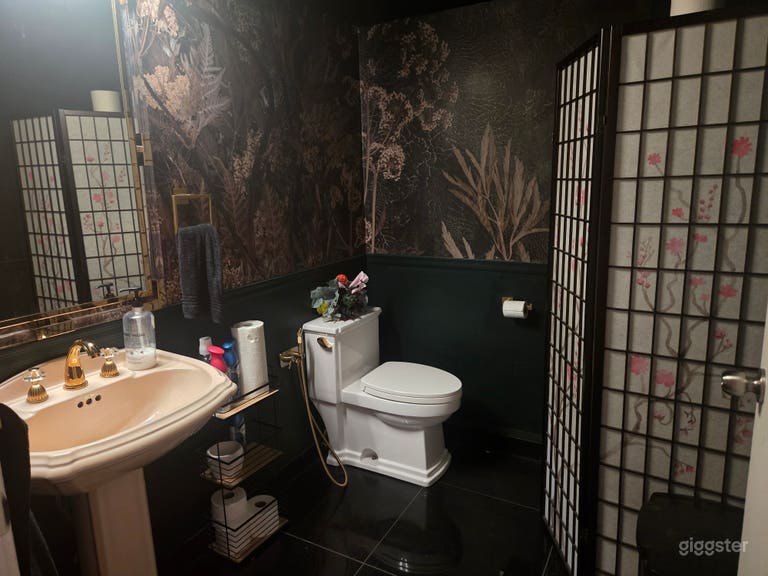  Industrial Multi-studio Production Space 