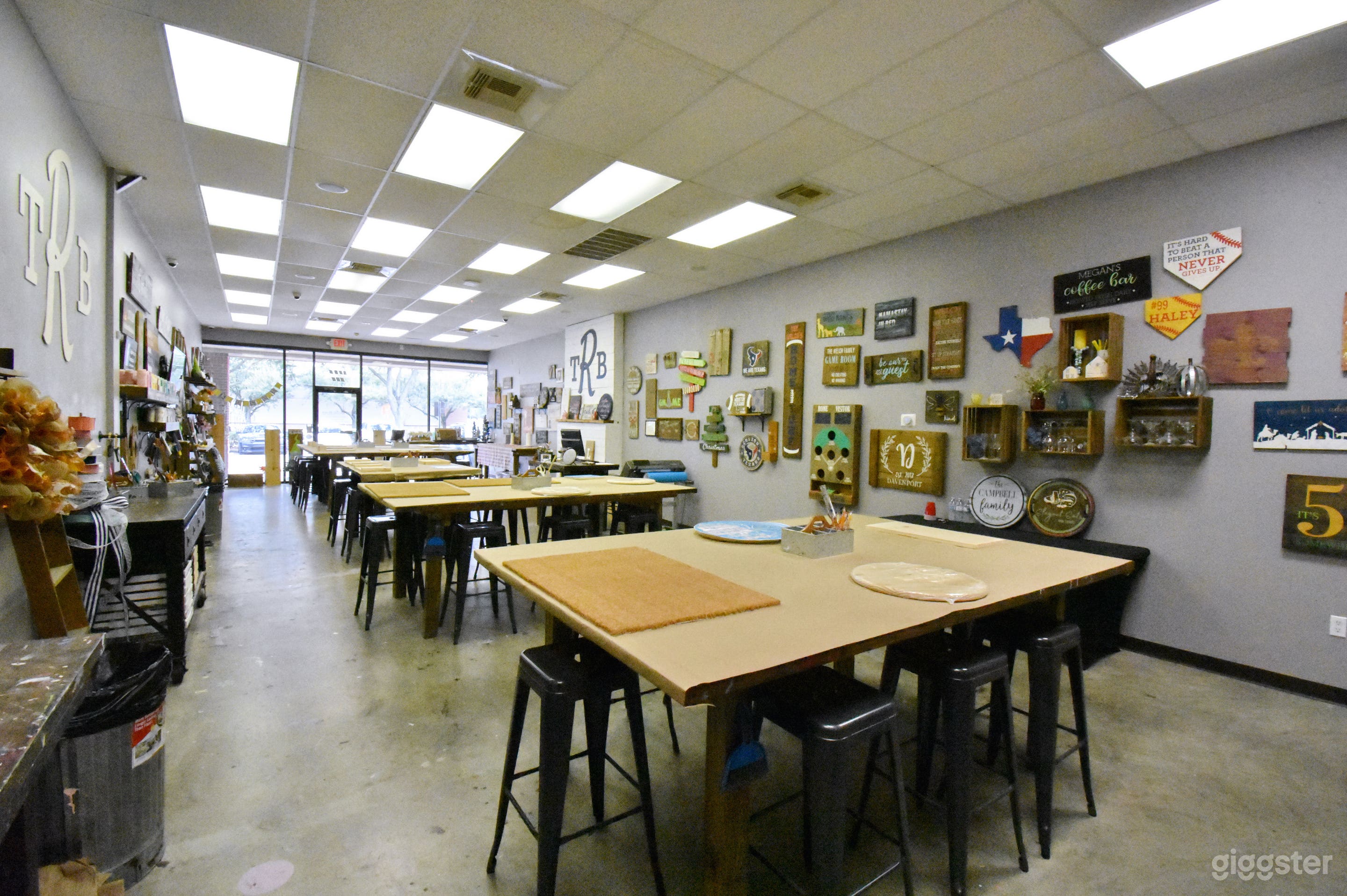 Art Studio in Galleria Photo 2
