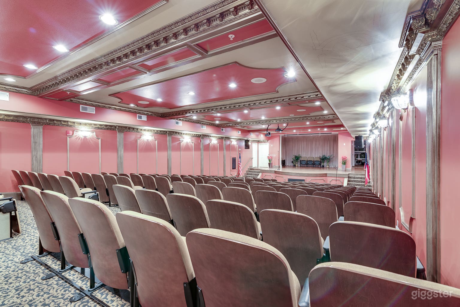 Stunning Campus With Views and Housing Photo 4