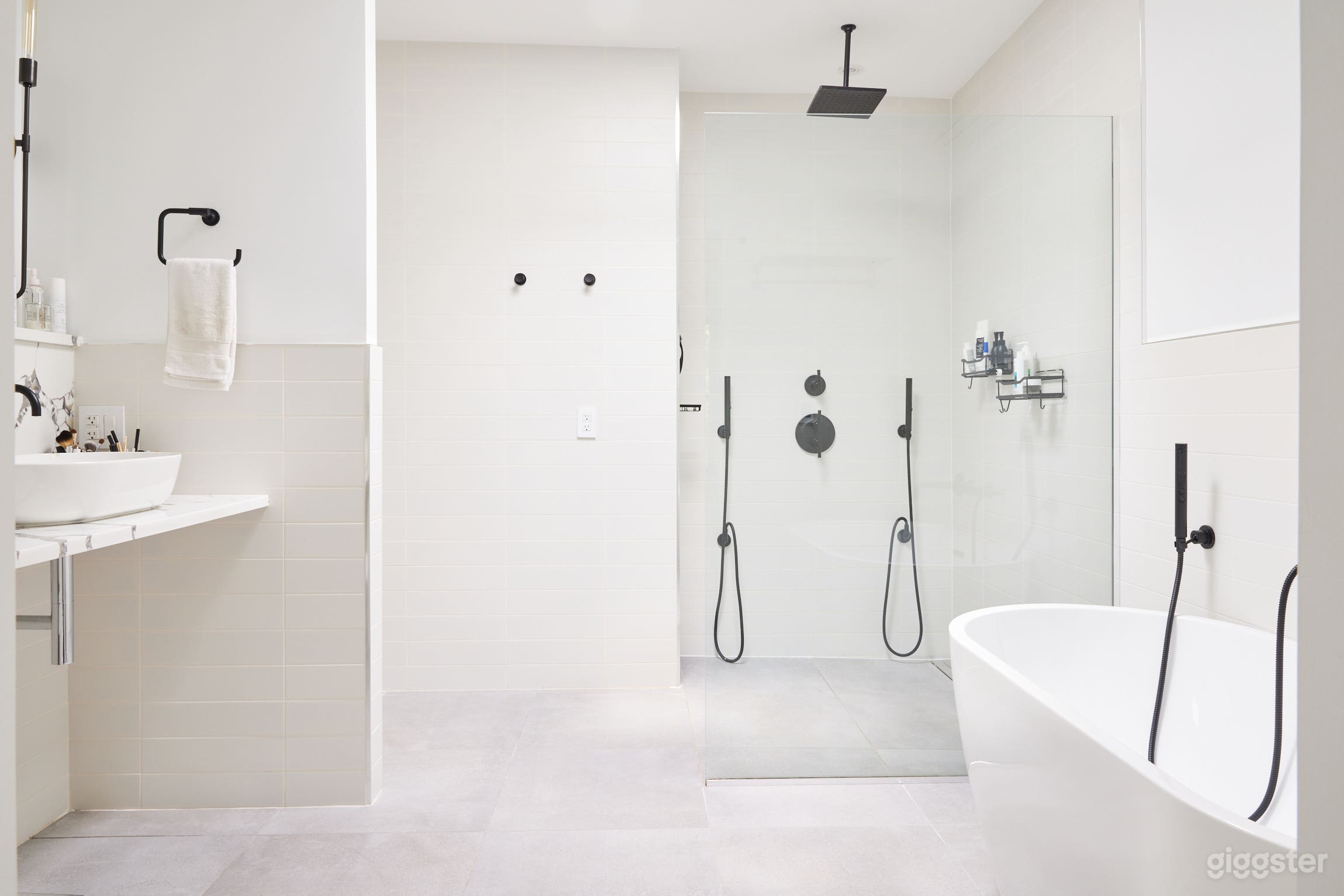 3600 sf Charming Bright Bed-Stuy Brownstone Photo 4