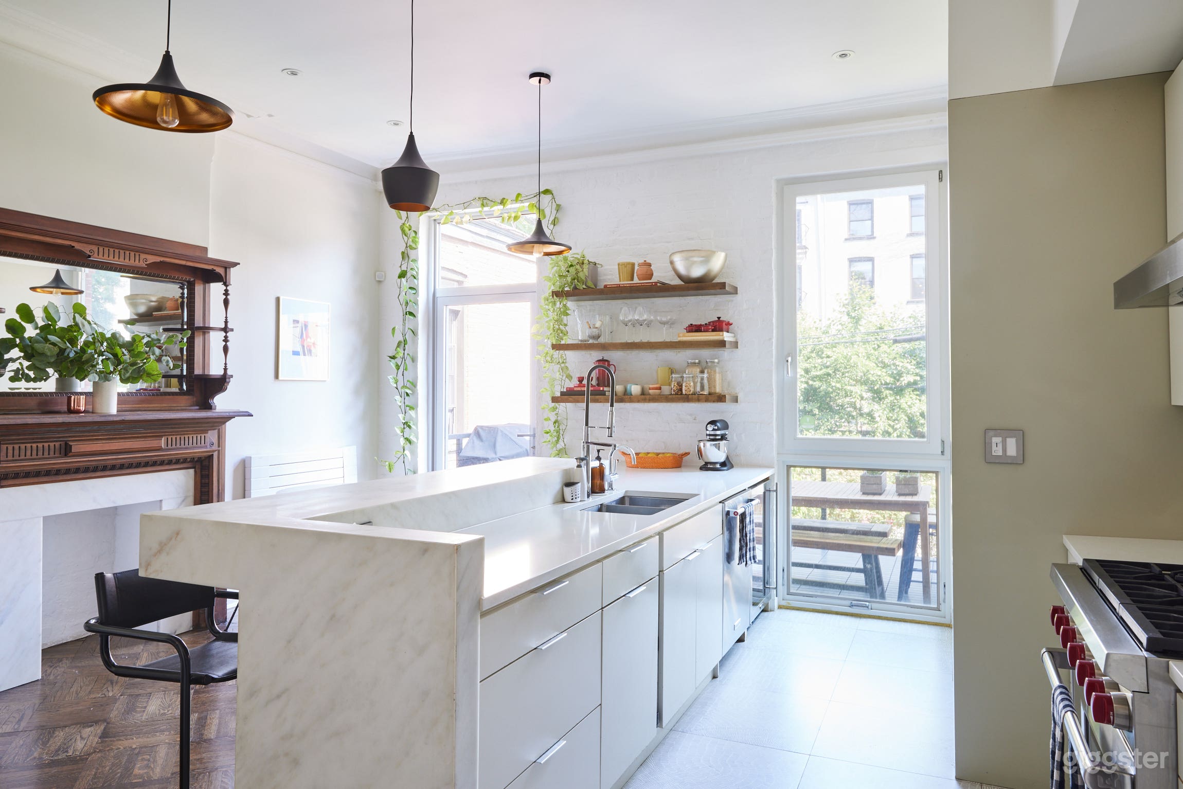 3600 sf Charming Bright Bed-Stuy Brownstone Photo 2