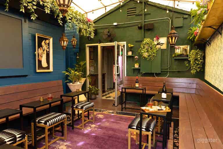  A Curated Space for Wine, Art, and Exclusive Gatherings 