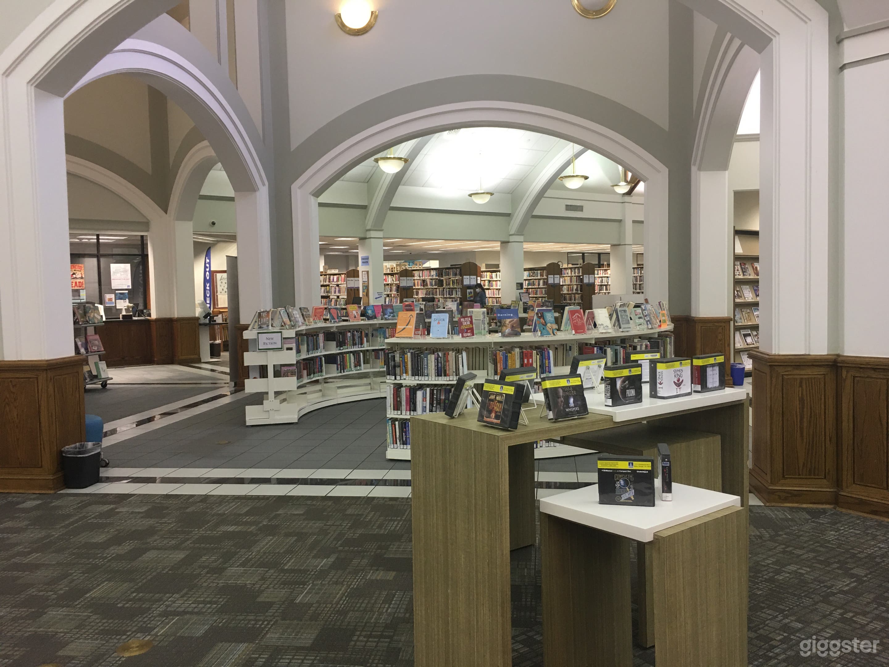 Public Library in Bluebonnet Regional Branch Photo 3