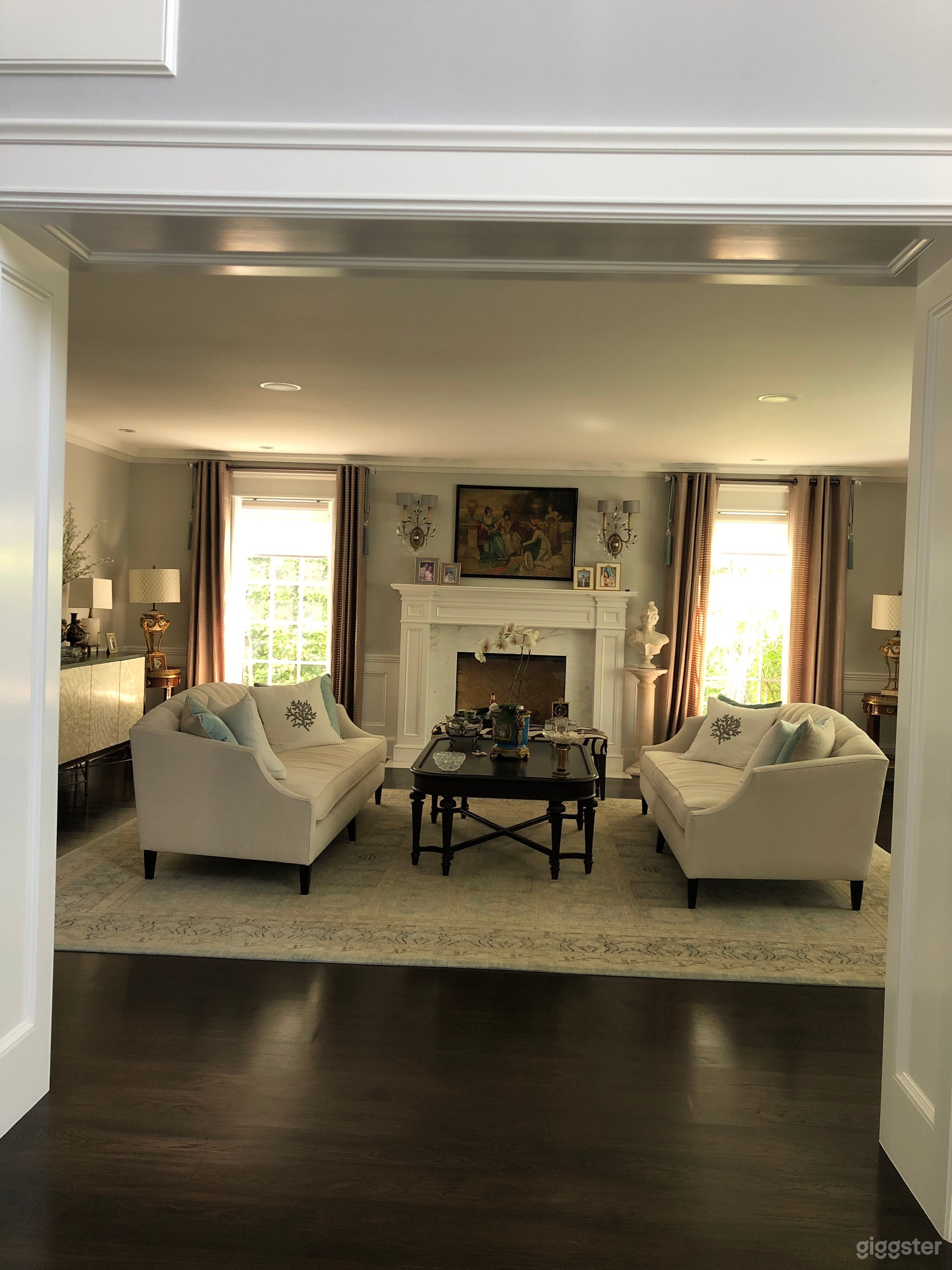 Cape cod home fresh and bright.  Photo 2