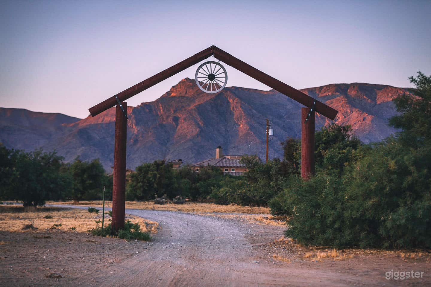 160 acre dude ranch just 45 min from Las Vegas Photo 1