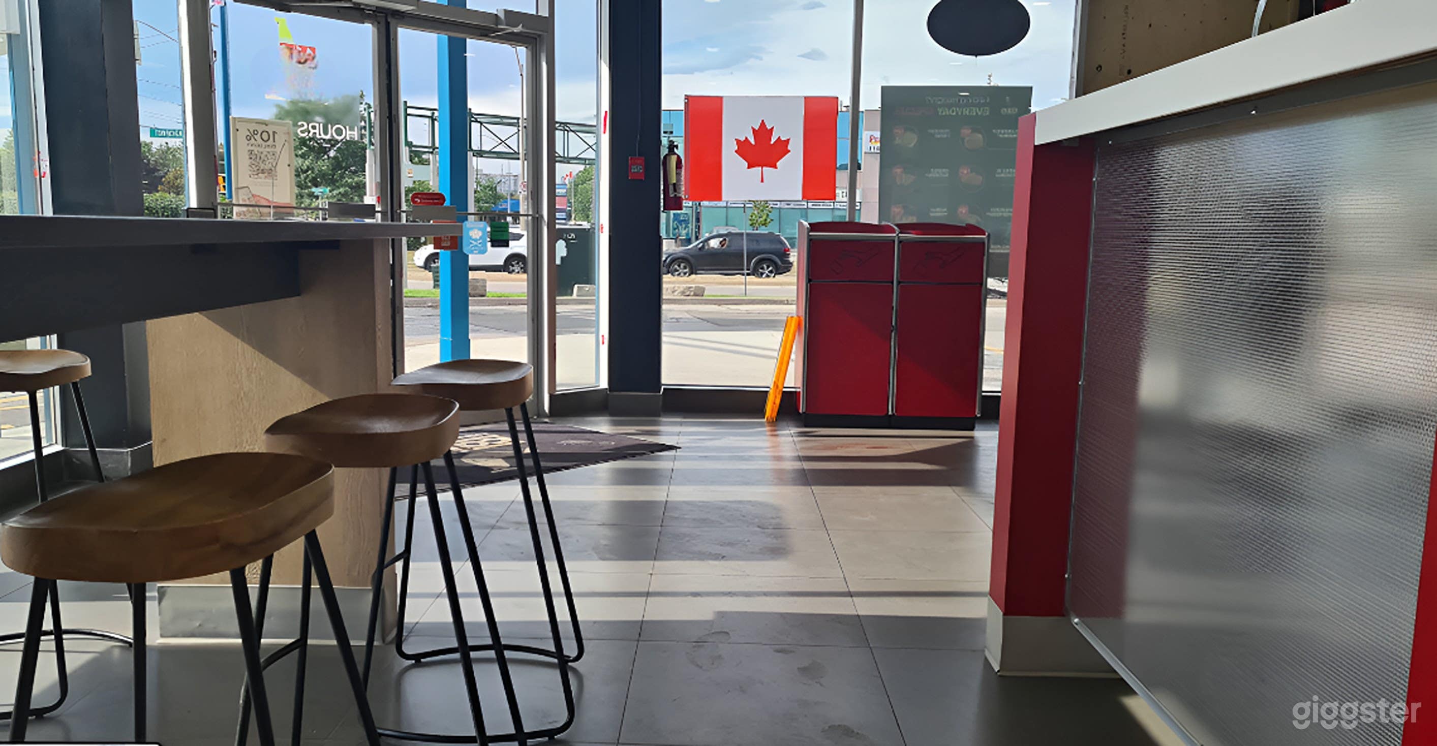 Sophisticated Dining for 60 Photo 4