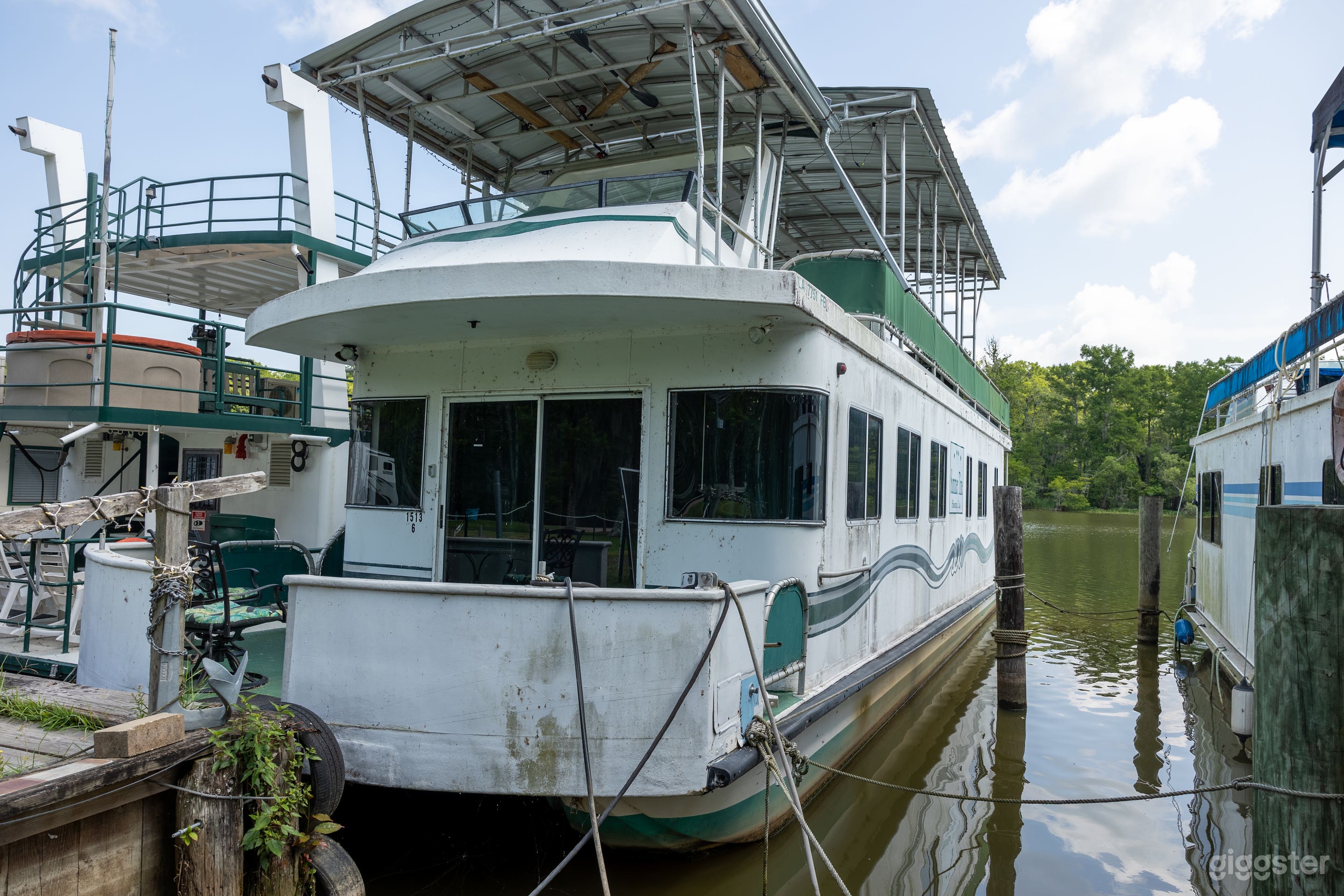 Houseboat on the Louisiana Bayou Photo 1