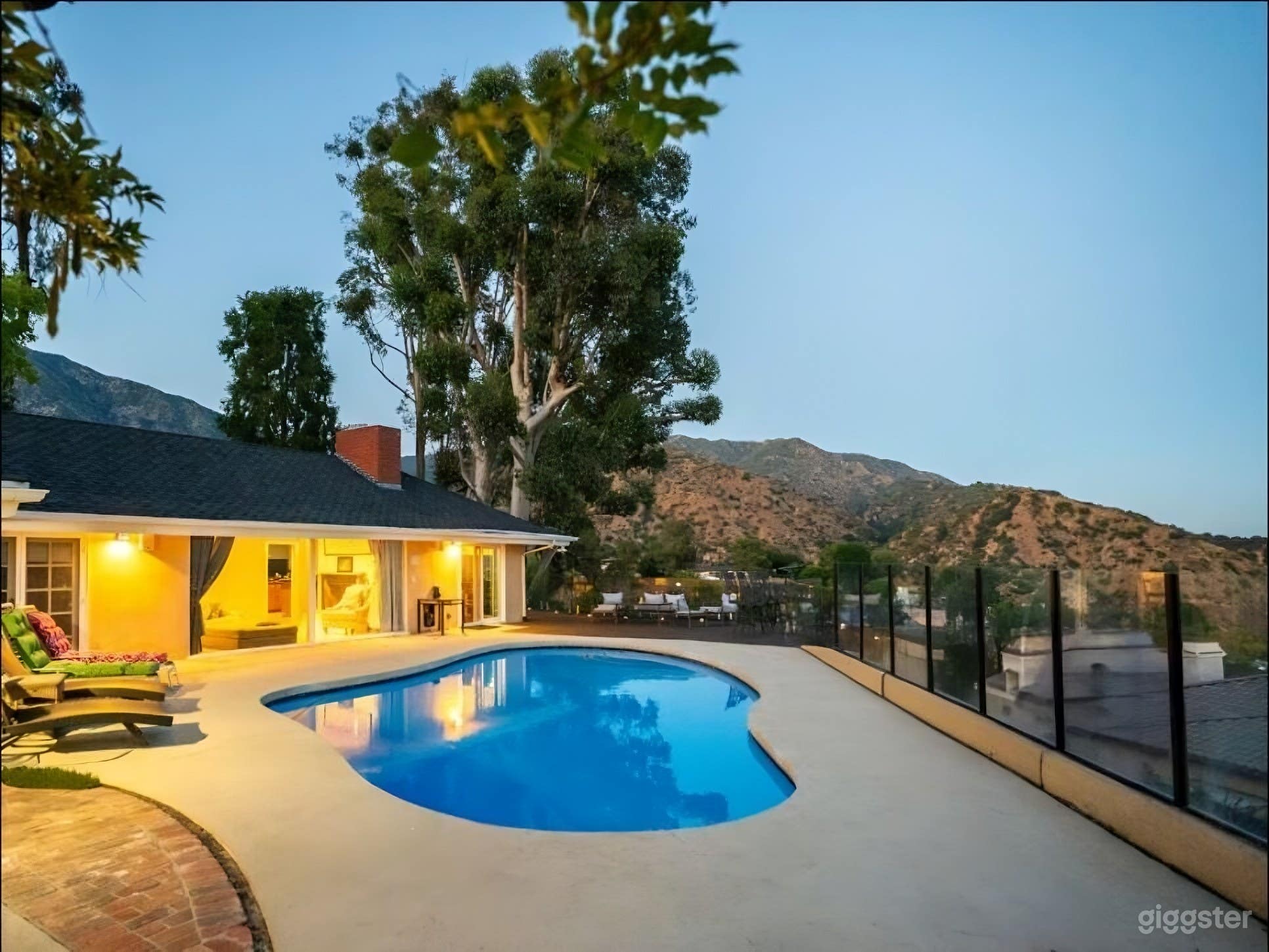 Modern Home with Pool & Game Rooms for Productions Photo 2