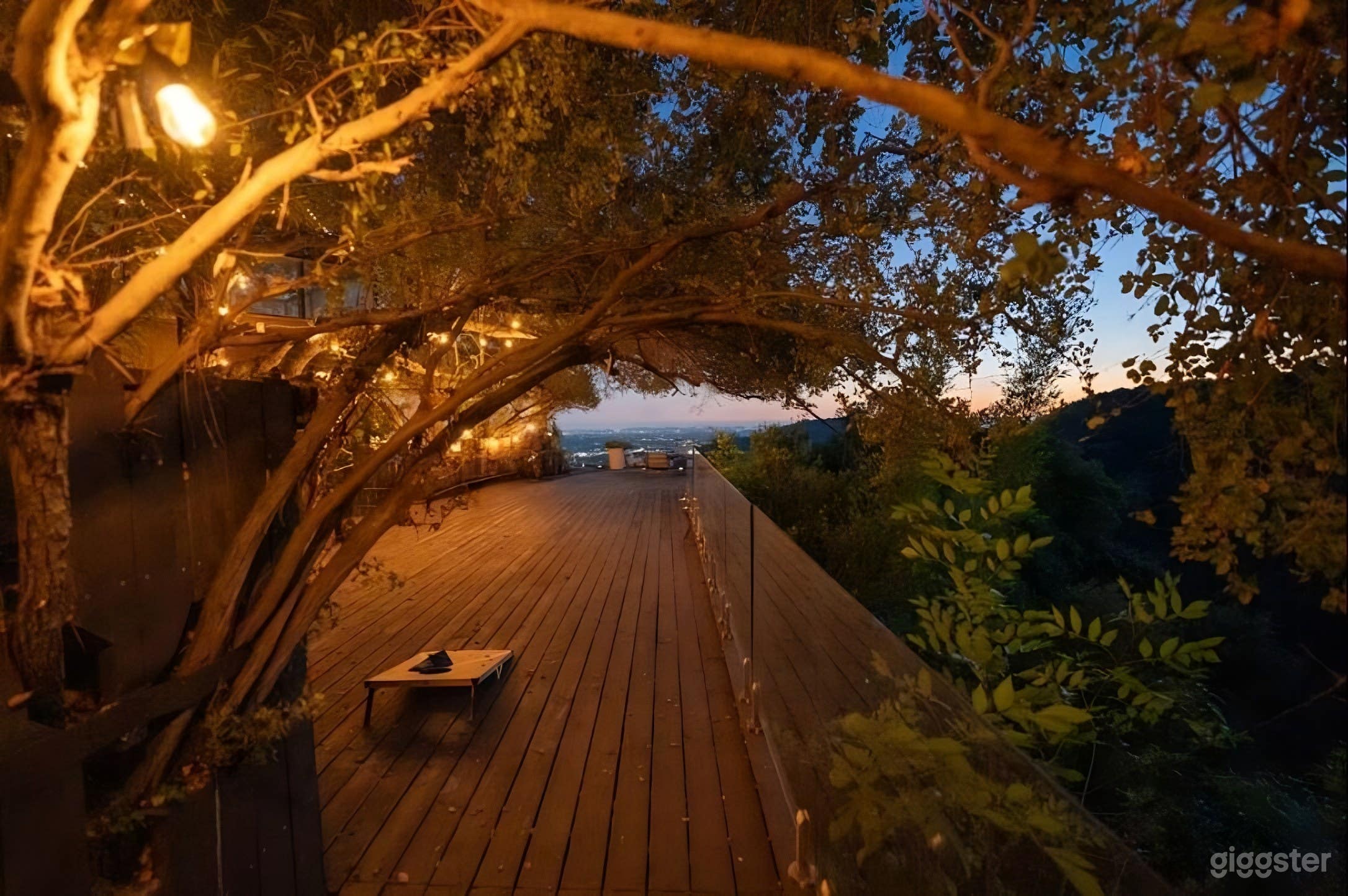 Modern Home with Pool & Game Rooms for Productions Photo 3