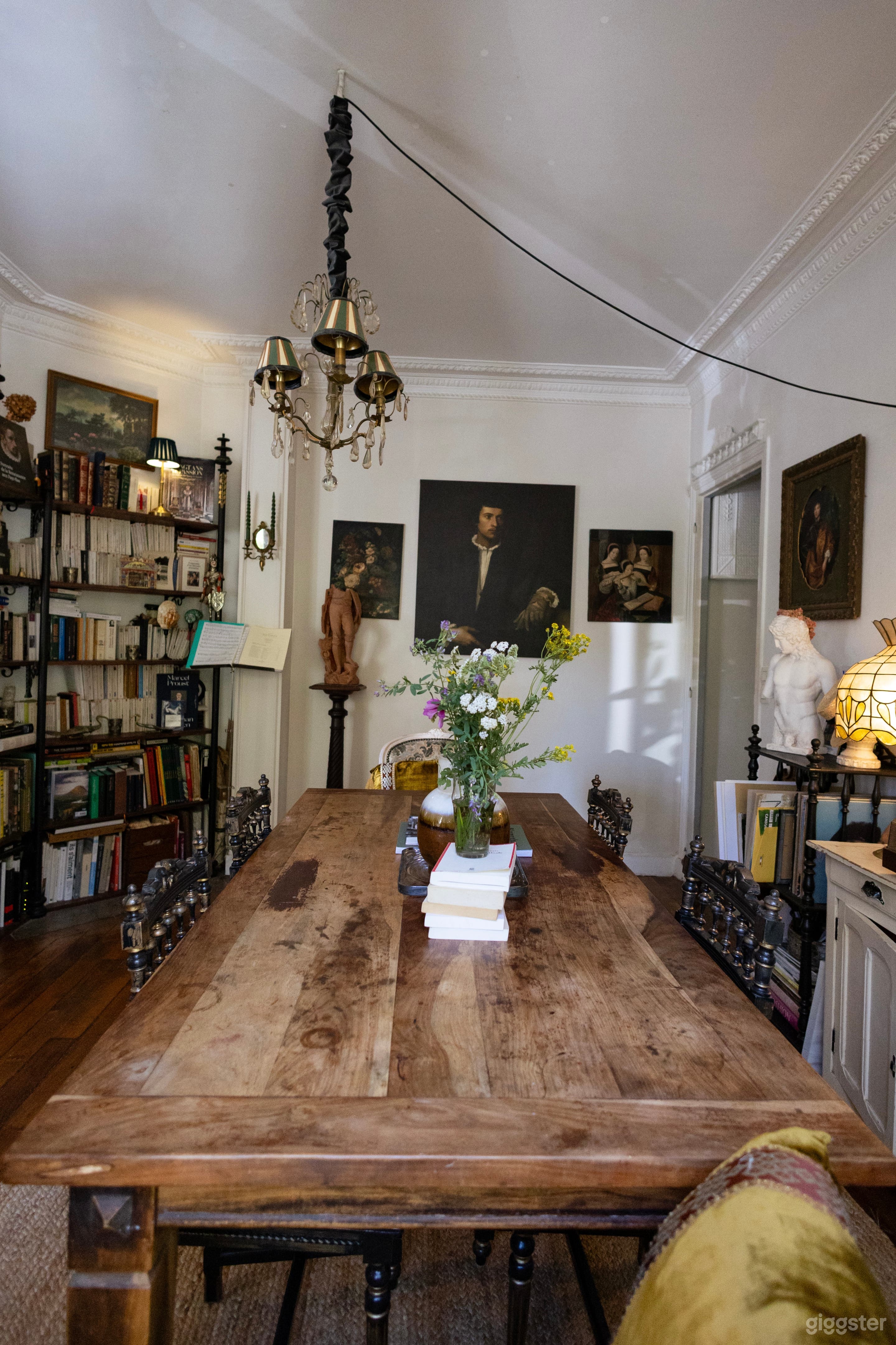 Photo de Elegant and Bright House 2