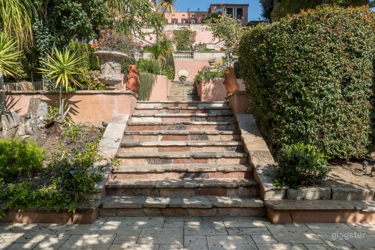  Pink Palace in Pasadena 