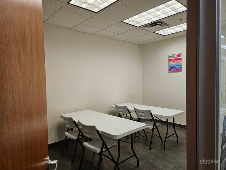  Entire Learning Center: Ideal for classes, training, & more! 