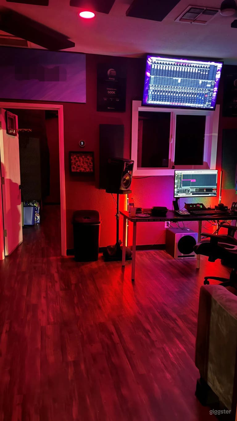  Premium Recording & Production Studio in Phoenix 