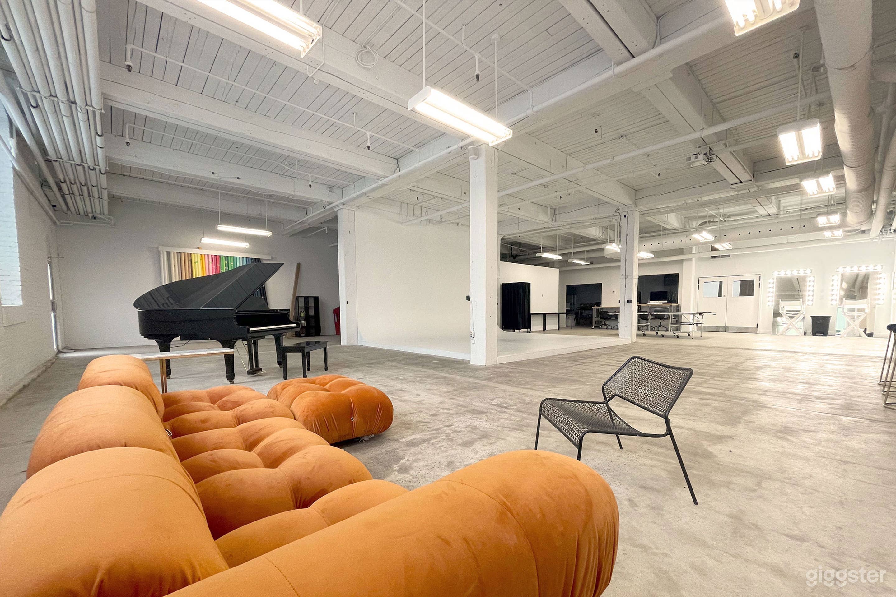 A unique 4000 sqft Event &amp; Pop-Up Space and Studio Photo 1