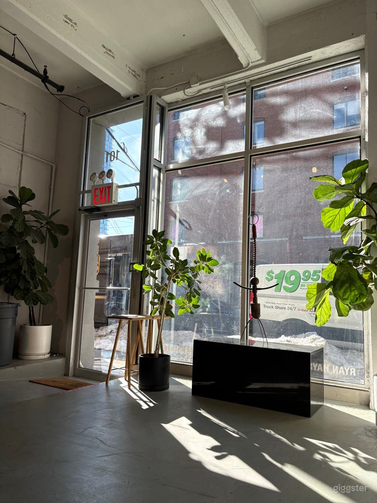  Green point Industrial & Gallery Space 